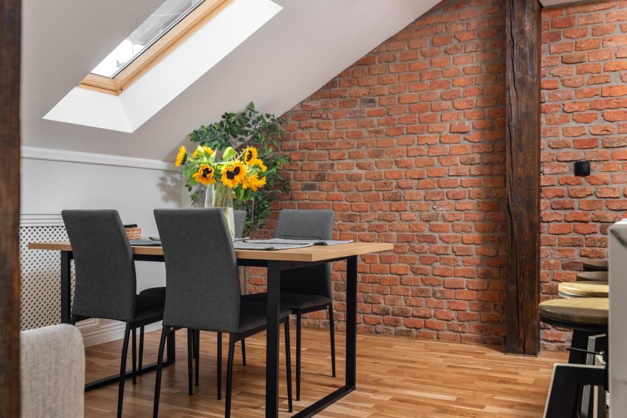 Riverside Premium Class Apartment - By Upstairs Krakow Exterior photo