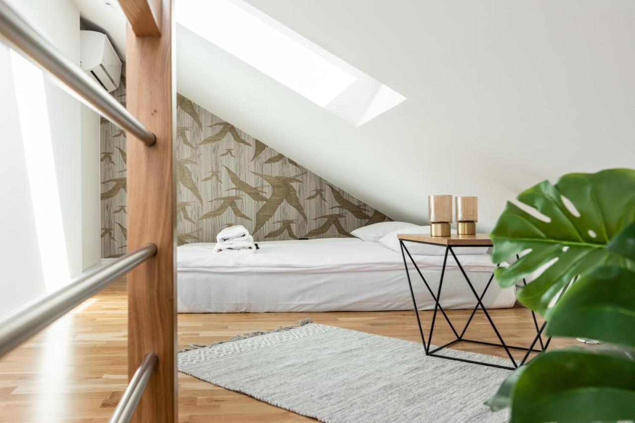 Riverside Premium Class Apartment - By Upstairs Krakow Exterior photo