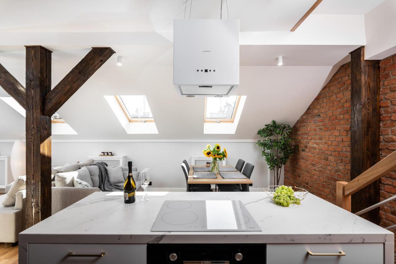 Riverside Premium Class Apartment - By Upstairs Krakow Exterior photo